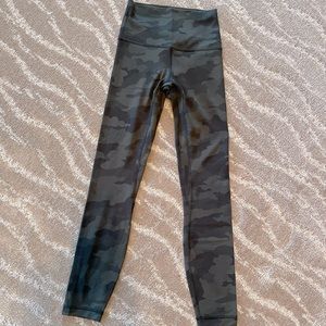 Lululemon Align 25” pant, camo color, size 2, like new, never worn